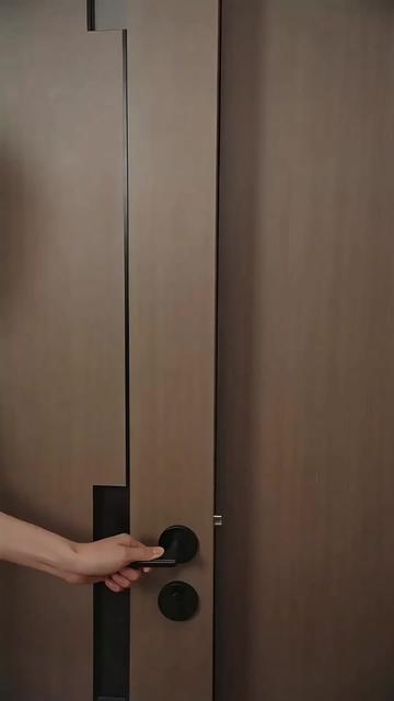 用AI短剧带货100个产品_气垫BB