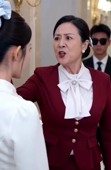 隐忍女佣变继承人_同款信物高级感发圈#带货届的天花板